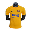 Camisa Barcelona Treino 22/23 Jogador Nike Masculina - Laranja